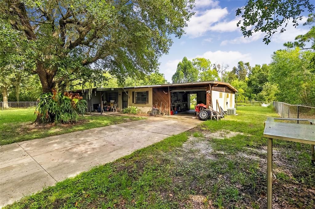 For Sale: $119,990 (2 beds, 1 baths, 1034 Square Feet)