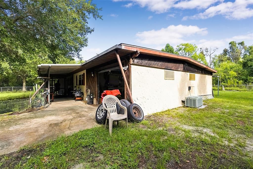 For Sale: $119,990 (2 beds, 1 baths, 1034 Square Feet)