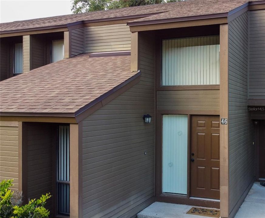 For Sale: $180,000 (2 beds, 2 baths, 1098 Square Feet)