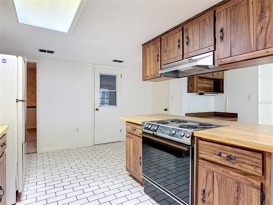 En Venta: $459,900 (4 camas, 3 baños, 2889 Pies cuadrados)