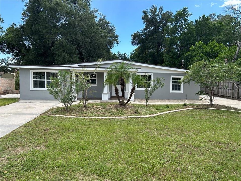 Active With Contract: $267,900 (3 beds, 2 baths, 1532 Square Feet)