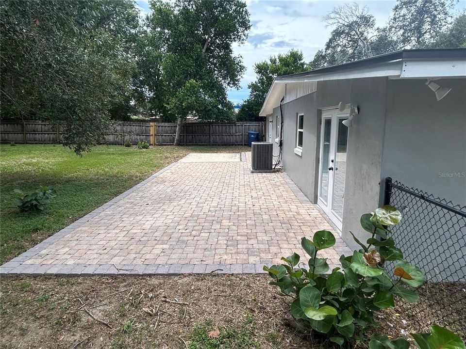 Active With Contract: $267,900 (3 beds, 2 baths, 1532 Square Feet)