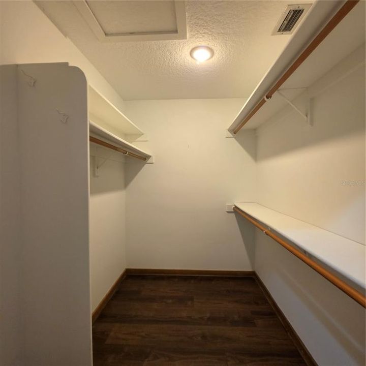 For Sale: $429,000 (3 beds, 2 baths, 1826 Square Feet)