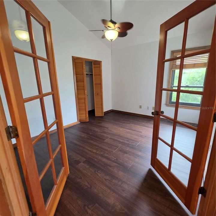 For Sale: $429,000 (3 beds, 2 baths, 1826 Square Feet)