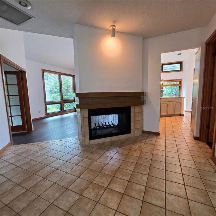 For Sale: $429,000 (3 beds, 2 baths, 1826 Square Feet)