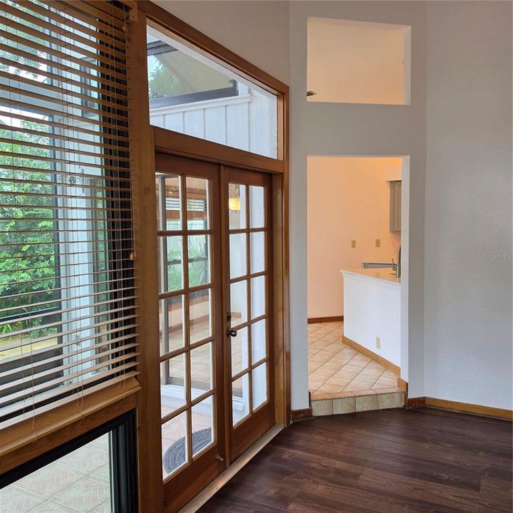 For Sale: $429,000 (3 beds, 2 baths, 1826 Square Feet)