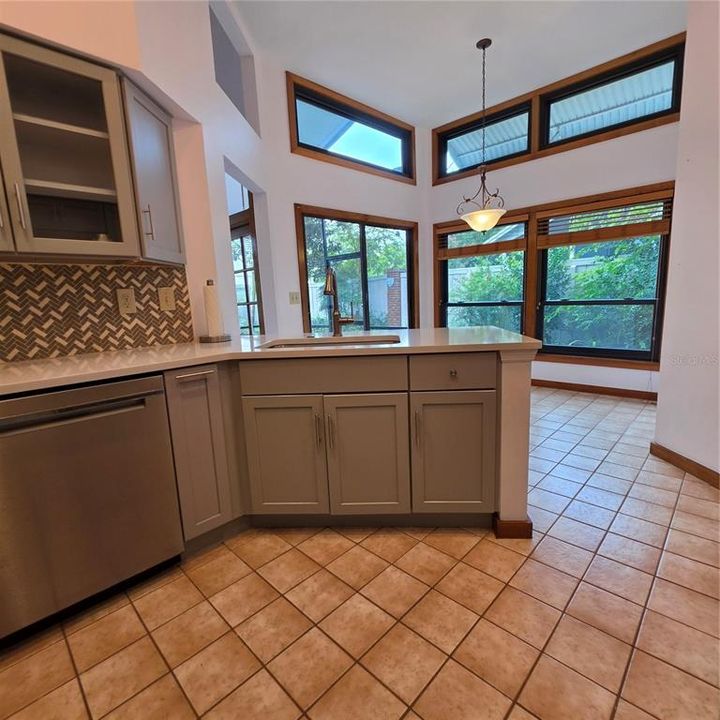 For Sale: $429,000 (3 beds, 2 baths, 1826 Square Feet)