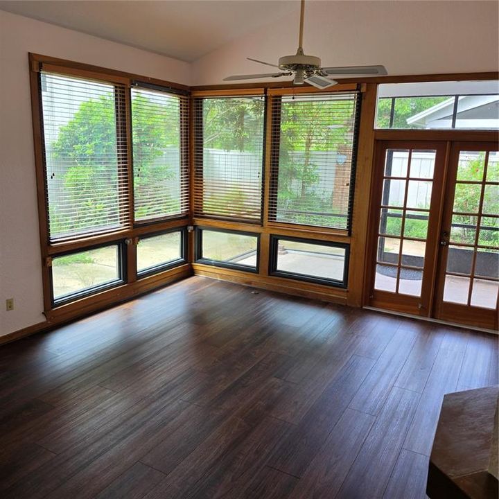 For Sale: $429,000 (3 beds, 2 baths, 1826 Square Feet)