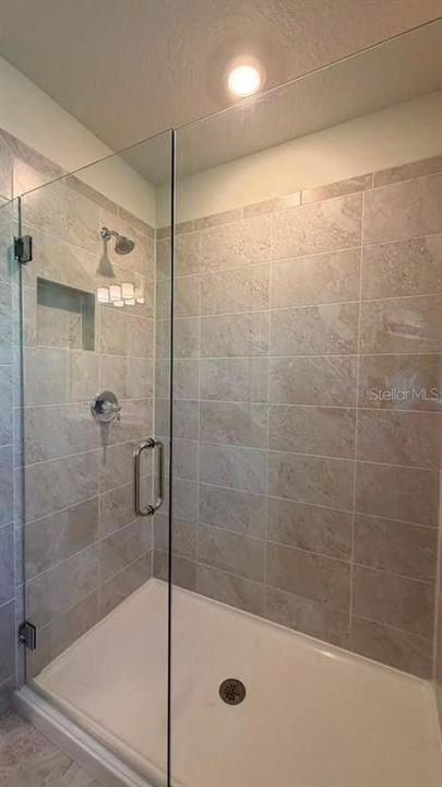 For Rent: $2,550 (4 beds, 2 baths, 1770 Square Feet)
