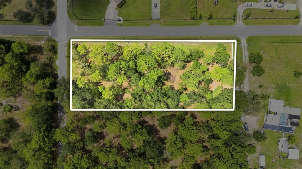 На продажу: $90,000 (1.10 acres)