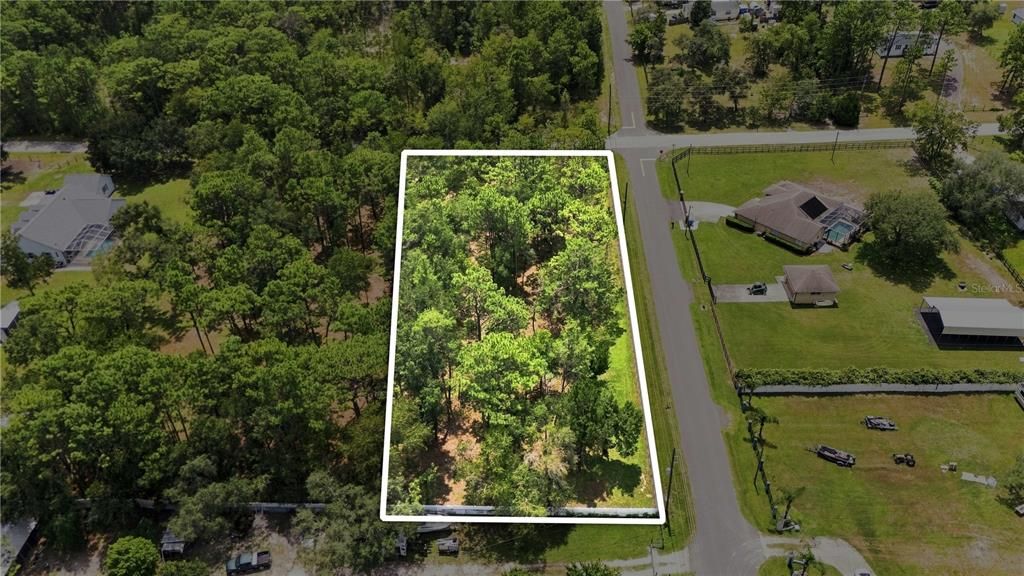 На продажу: $90,000 (1.10 acres)