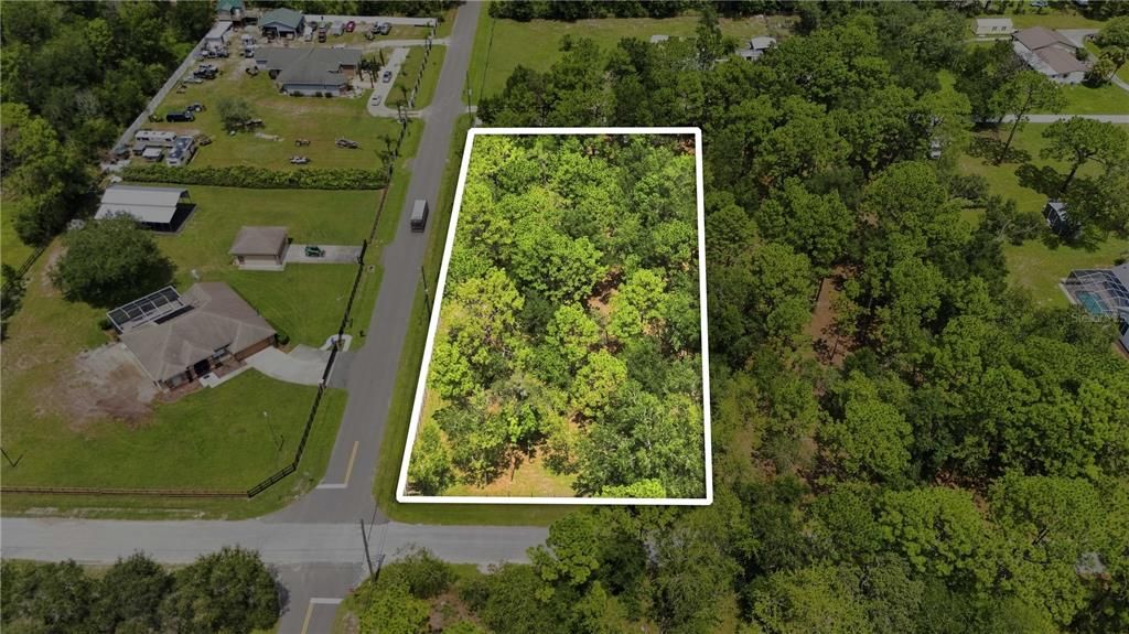 На продажу: $90,000 (1.10 acres)