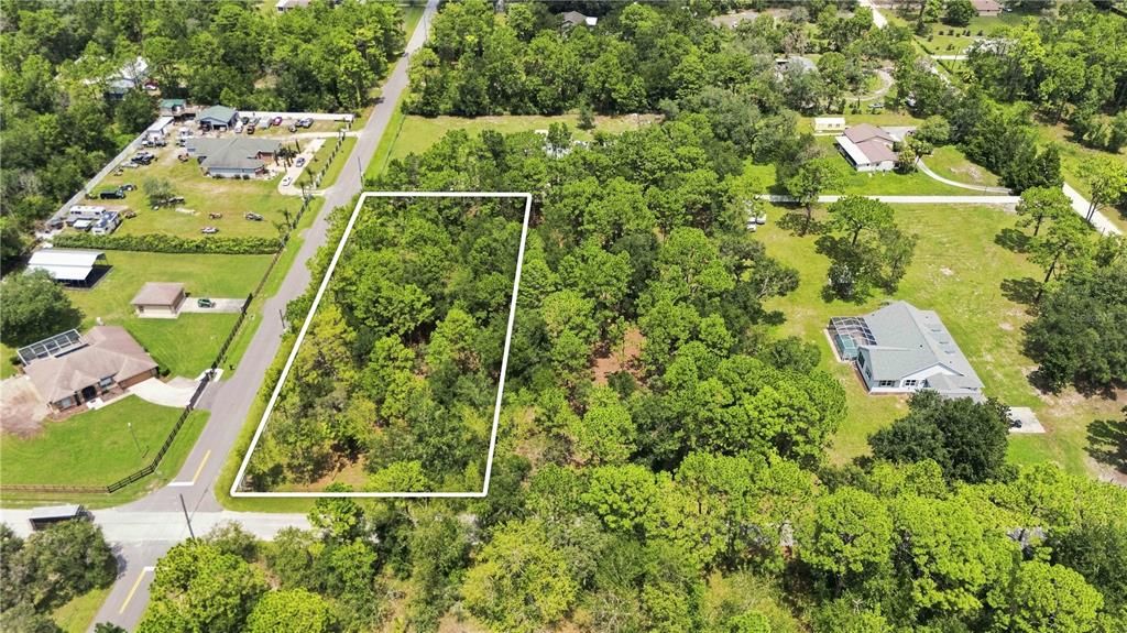 На продажу: $90,000 (1.10 acres)
