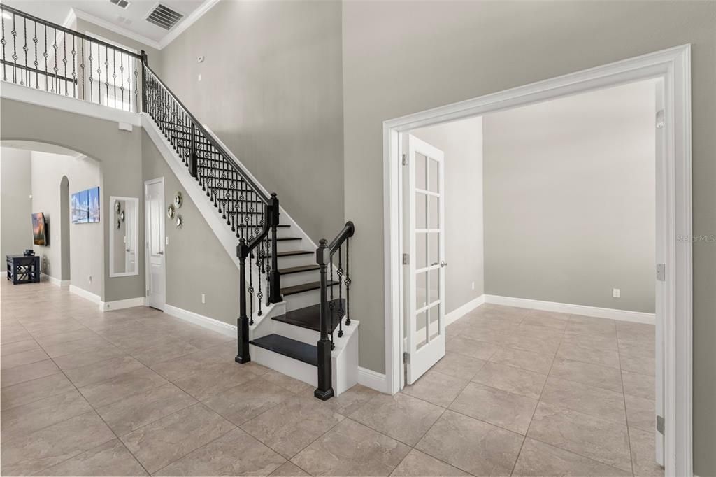 For Sale: $989,000 (4 beds, 3 baths, 3529 Square Feet)