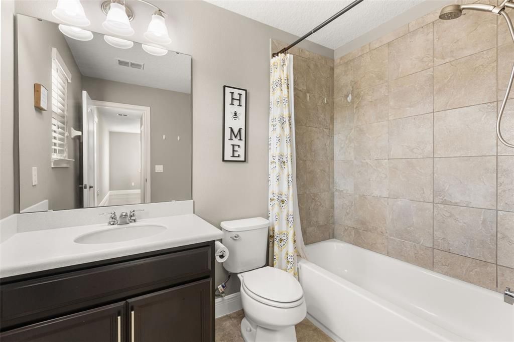 For Sale: $989,000 (4 beds, 3 baths, 3529 Square Feet)