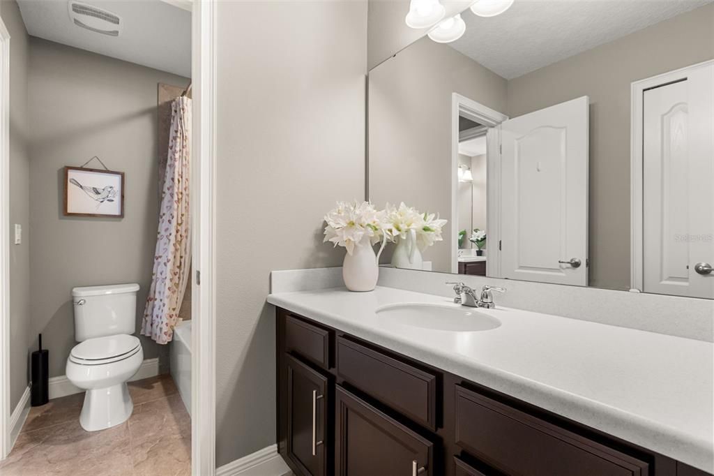 For Sale: $989,000 (4 beds, 3 baths, 3529 Square Feet)
