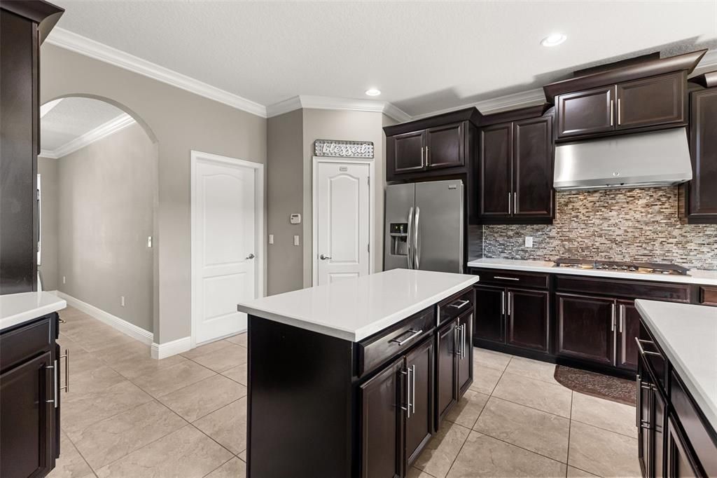 For Sale: $989,000 (4 beds, 3 baths, 3529 Square Feet)