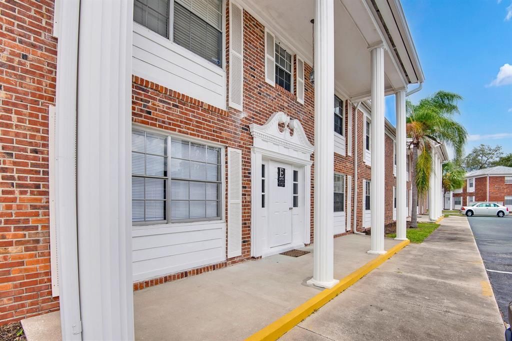 En Venta: $93,500 (2 camas, 1 baños, 851 Pies cuadrados)