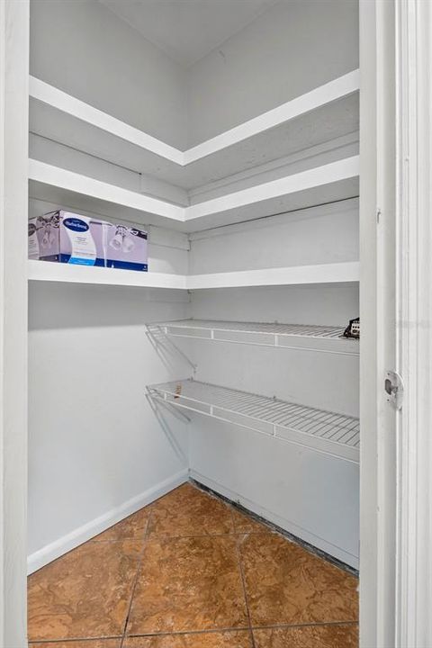 En Venta: $93,500 (2 camas, 1 baños, 851 Pies cuadrados)