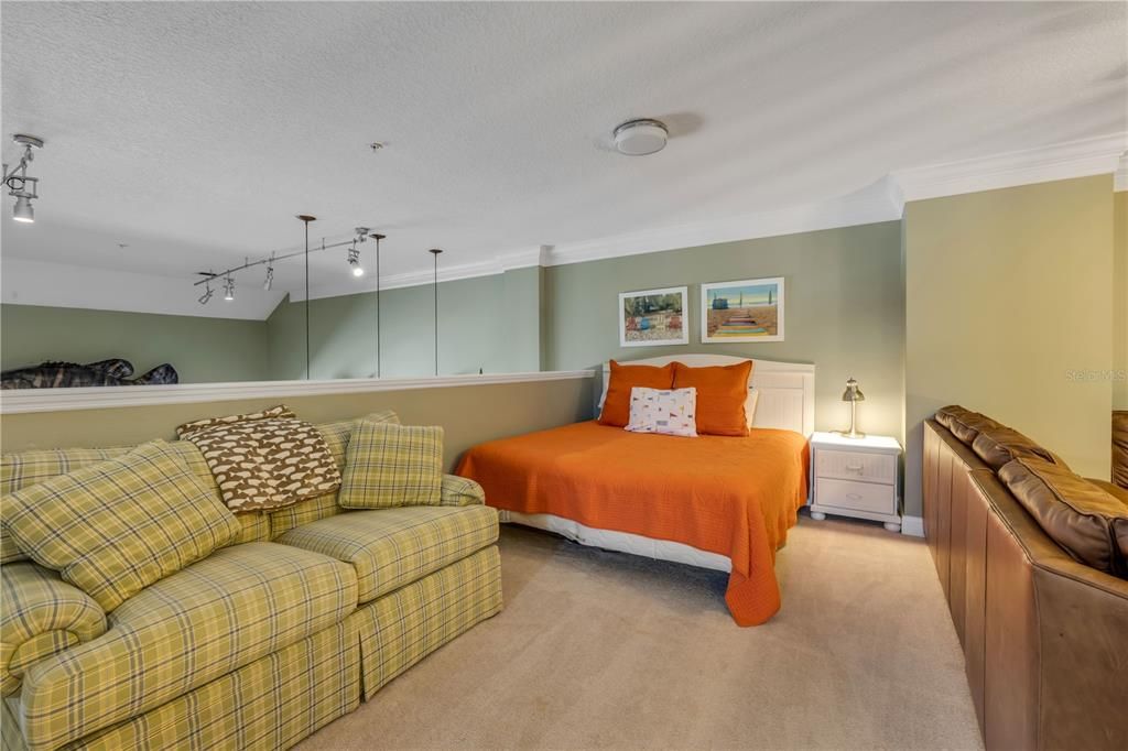 En Venta: $1,425,000 (3 camas, 3 baños, 2409 Pies cuadrados)