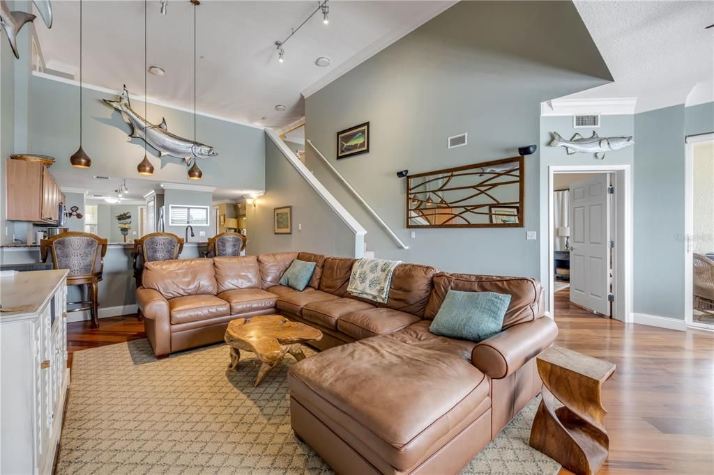 En Venta: $1,425,000 (3 camas, 3 baños, 2409 Pies cuadrados)