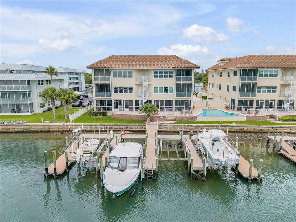 En Venta: $1,425,000 (3 camas, 3 baños, 2409 Pies cuadrados)