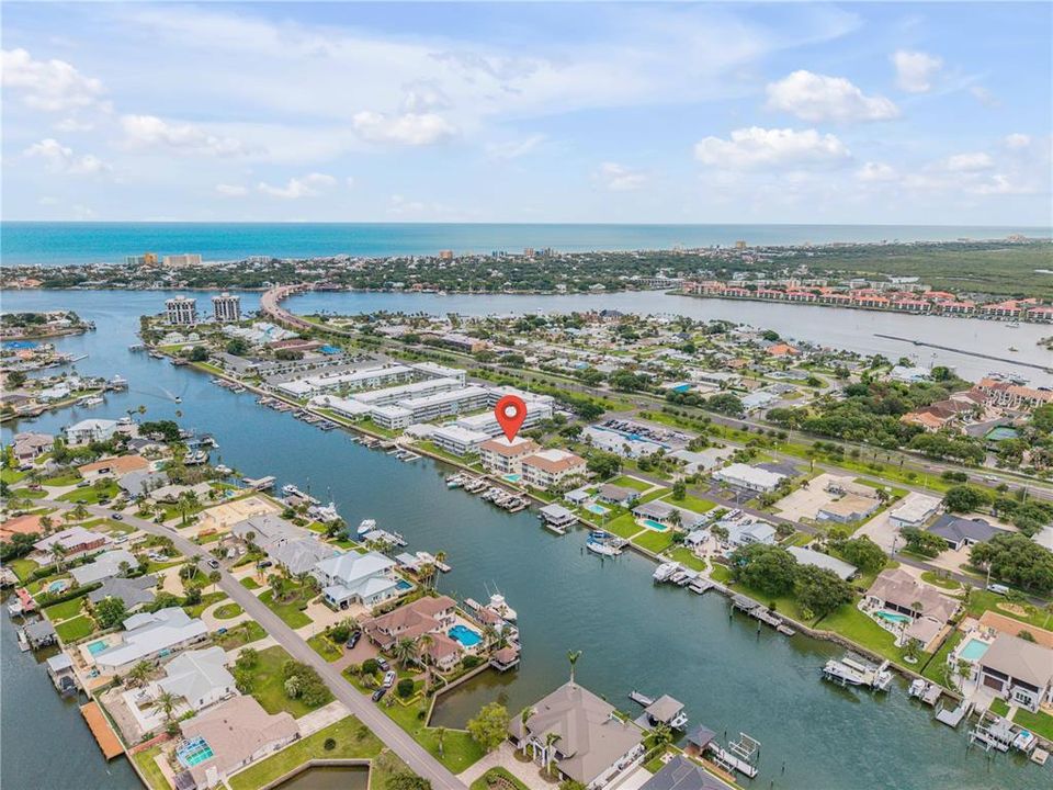 En Venta: $1,425,000 (3 camas, 3 baños, 2409 Pies cuadrados)