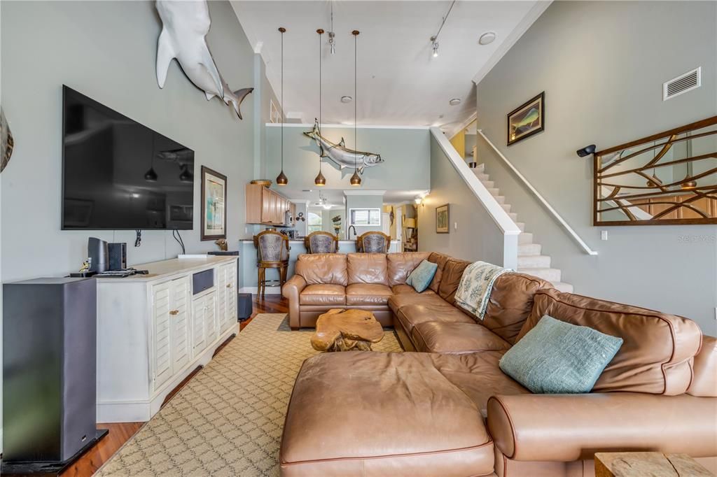 En Venta: $1,425,000 (3 camas, 3 baños, 2409 Pies cuadrados)