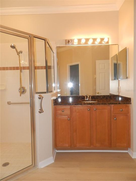 For Sale: $320,000 (2 beds, 2 baths, 1574 Square Feet)