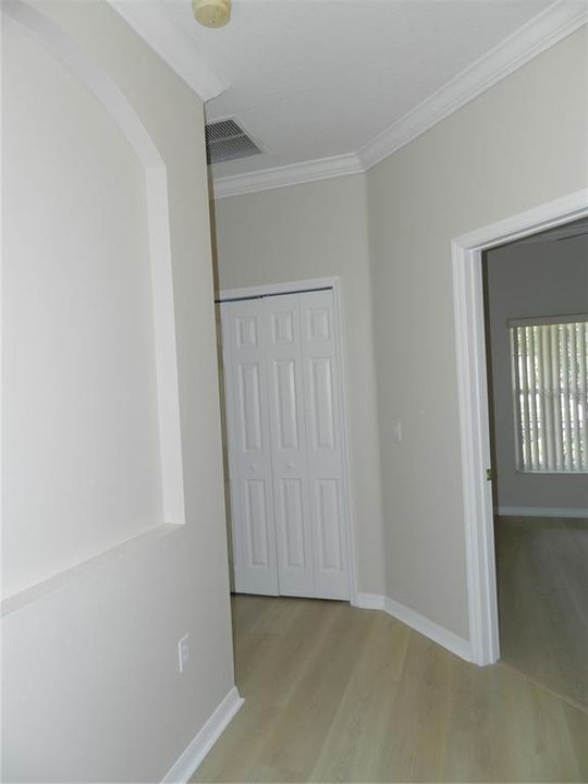 For Sale: $320,000 (2 beds, 2 baths, 1574 Square Feet)