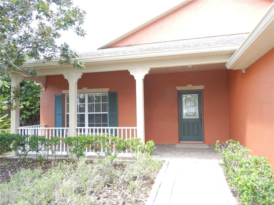 For Sale: $320,000 (2 beds, 2 baths, 1574 Square Feet)