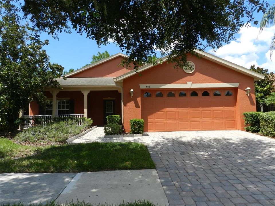 For Sale: $320,000 (2 beds, 2 baths, 1574 Square Feet)