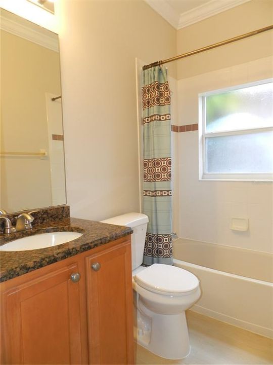 For Sale: $320,000 (2 beds, 2 baths, 1574 Square Feet)