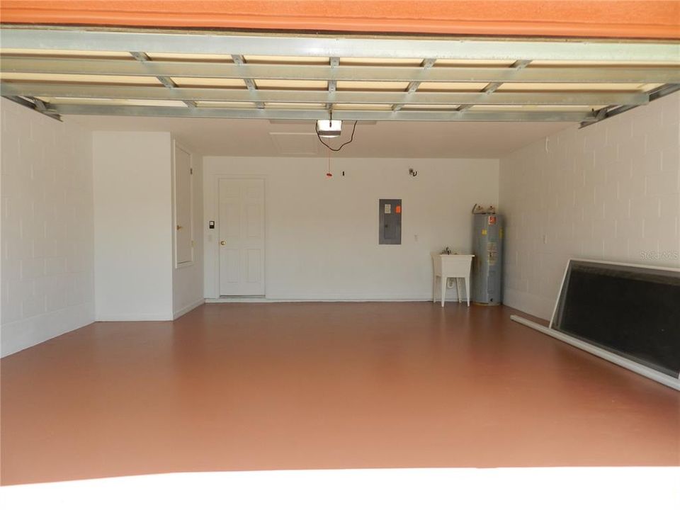 For Sale: $320,000 (2 beds, 2 baths, 1574 Square Feet)