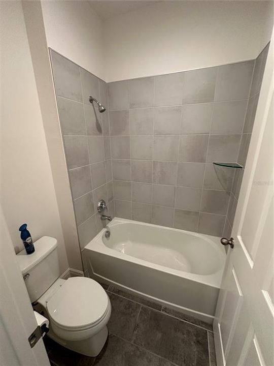 For Rent: $2,700 (4 beds, 2 baths, 2094 Square Feet)