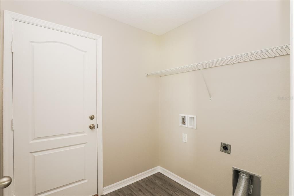 For Rent: $1,730 (3 beds, 2 baths, 1463 Square Feet)