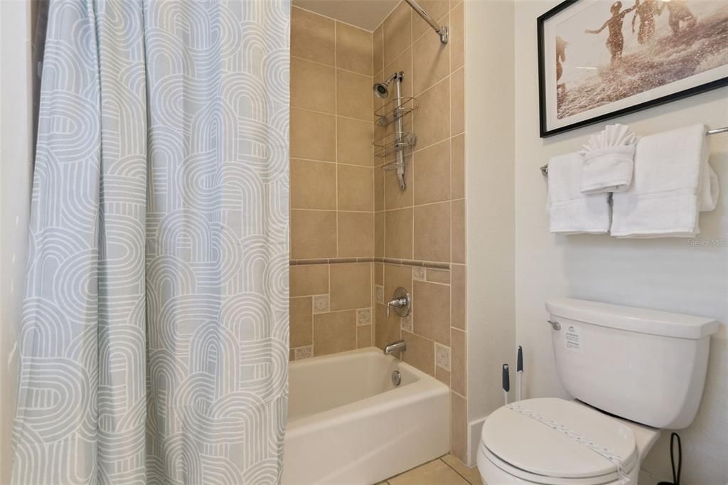 En Venta: $379,999 (3 camas, 3 baños, 1755 Pies cuadrados)