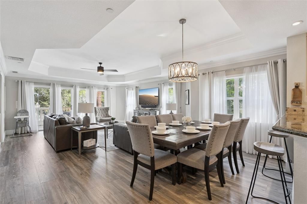 En Venta: $379,999 (3 camas, 3 baños, 1755 Pies cuadrados)
