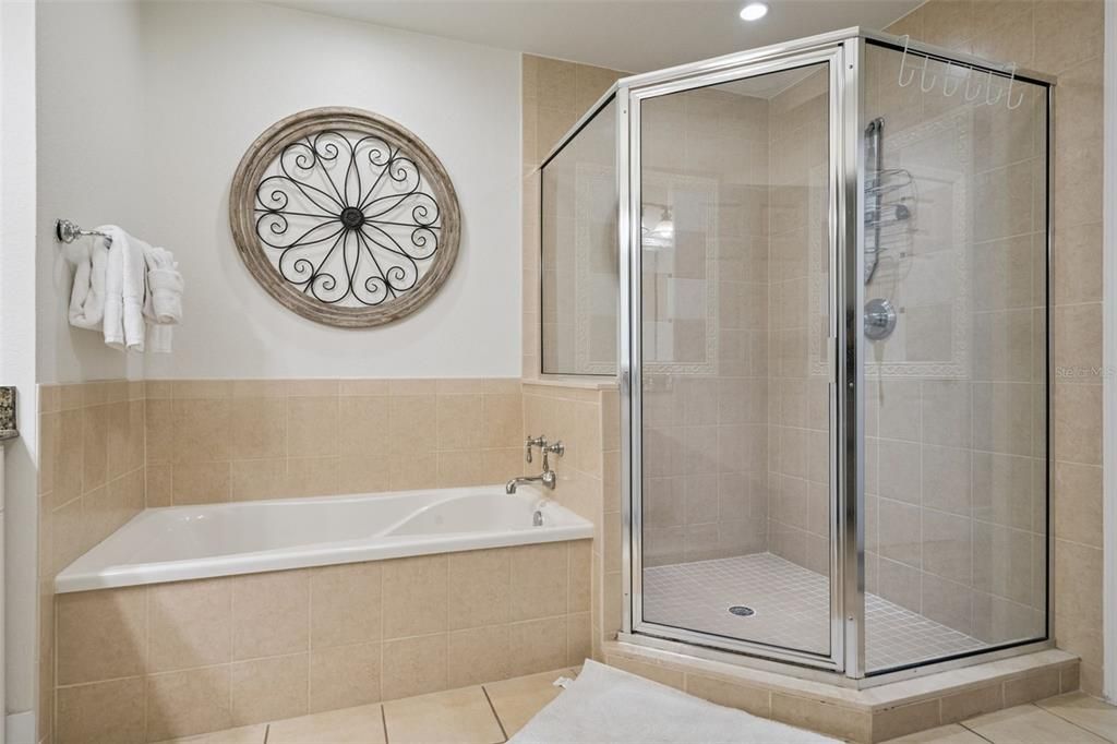 En Venta: $379,999 (3 camas, 3 baños, 1755 Pies cuadrados)