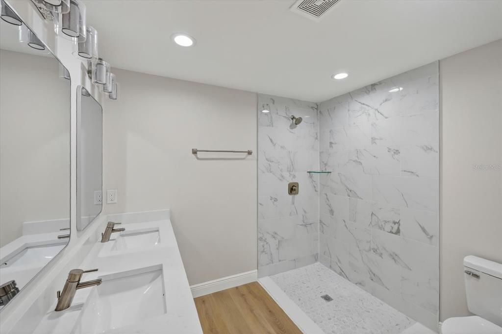 En Venta: $310,000 (3 camas, 2 baños, 1270 Pies cuadrados)