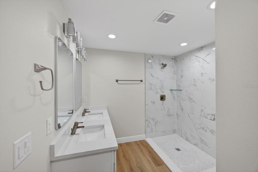 En Venta: $310,000 (3 camas, 2 baños, 1270 Pies cuadrados)