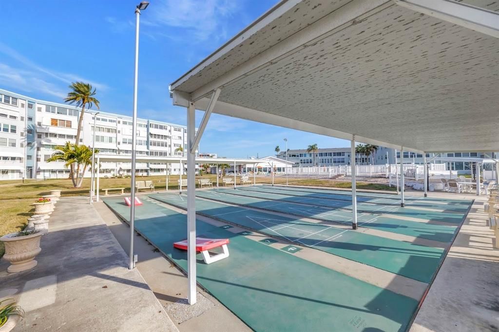 For Sale: $199,900 (2 beds, 2 baths, 1270 Square Feet)