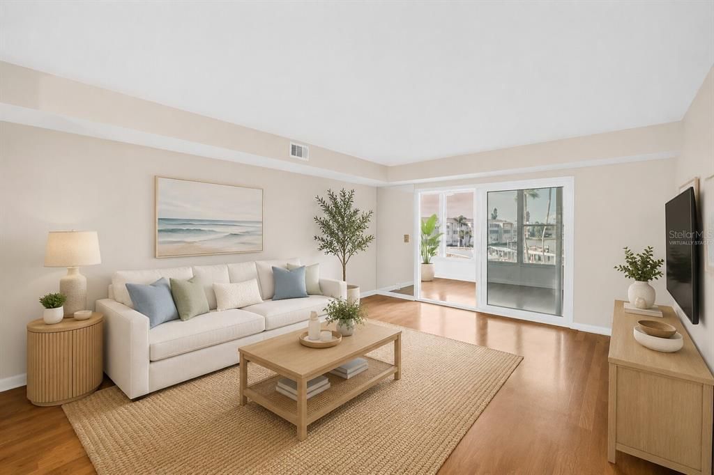 For Sale: $199,900 (2 beds, 2 baths, 1270 Square Feet)