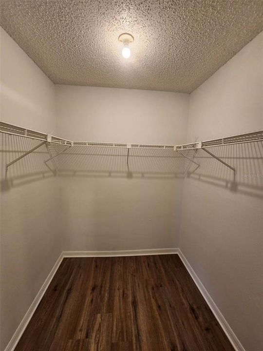 For Rent: $1,750 (3 beds, 2 baths, 1325 Square Feet)