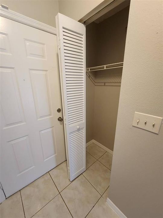 For Rent: $1,750 (3 beds, 2 baths, 1325 Square Feet)