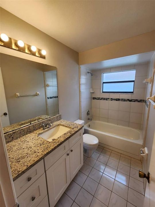For Rent: $1,750 (3 beds, 2 baths, 1325 Square Feet)