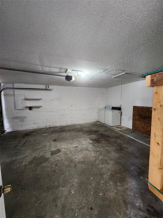For Rent: $1,750 (3 beds, 2 baths, 1325 Square Feet)