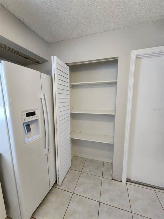 For Rent: $1,750 (3 beds, 2 baths, 1325 Square Feet)