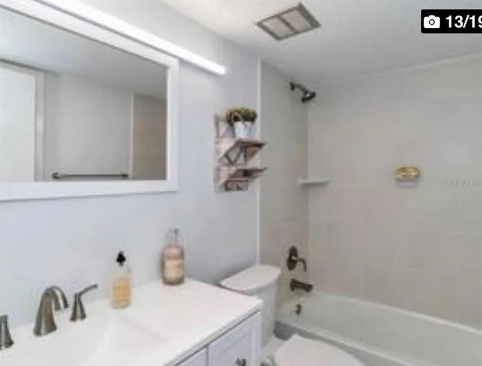 For Rent: $1,750 (2 beds, 1 baths, 845 Square Feet)