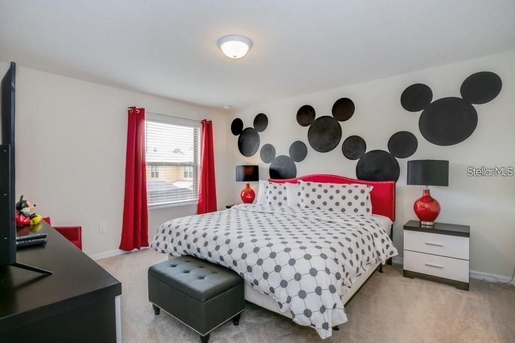 En Venta: $408,000 (5 camas, 5 baños, 2622 Pies cuadrados)